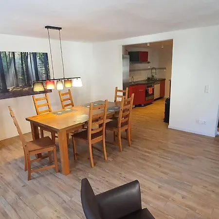 Doppelhorst In Oberndorf *